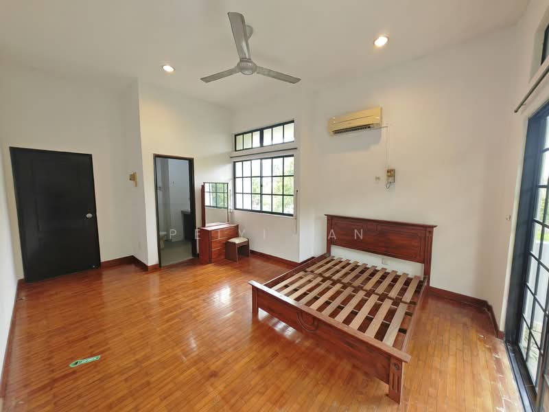 Bungalow for Sale in Taman Anak Bukit (Senai) - PeiYi Tan - Bedroom - PropertyGuru.com.my