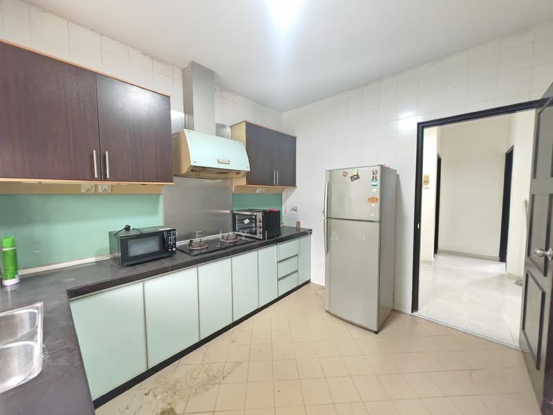 Bungalow for Sale in Taman Anak Bukit (Senai) - PeiYi Tan - Kitchen - PropertyGuru.com.my