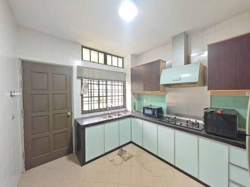 Bungalow for Sale in Taman Anak Bukit (Senai) - PeiYi Tan - Kitchen - PropertyGuru.com.my