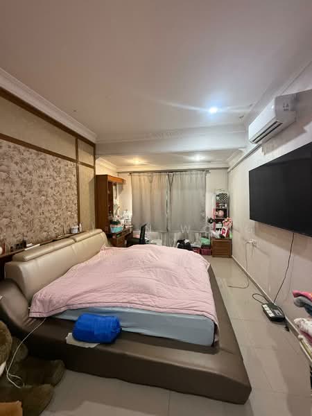 2-storey Terraced House for Sale in Taman Pelangi (Johor Bahru) - Calvin Wong - Bedroom - PropertyGuru.com.my