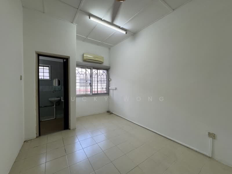 2-storey Terraced House for Sale in Sungai Long (Bandar Sungai Long) - Lucky Wong - Bedroom - PropertyGuru.com.my