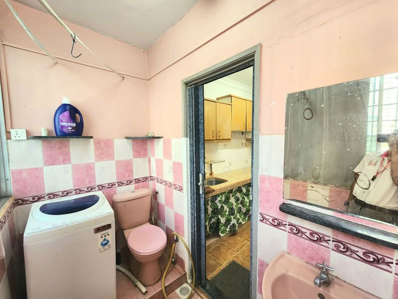 Sri Suajaya Condominium untuk Untuk Dijual - RM 438,000, Apr 2026 - Bathroom - PropertyGuru.com.my