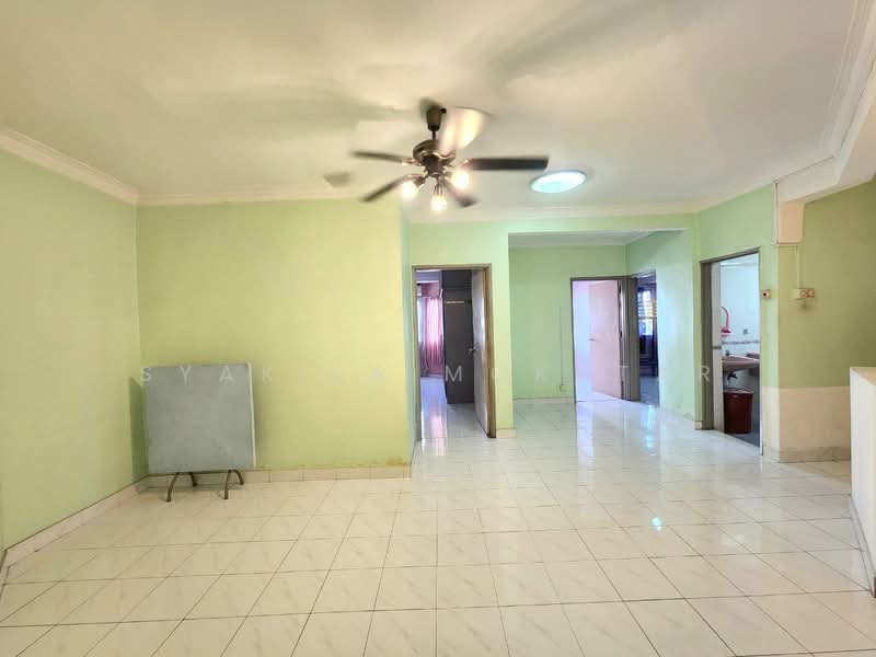 Sri Suajaya Condominium untuk Untuk Dijual - RM 438,000, Apr 2026 - Living Room - PropertyGuru.com.my