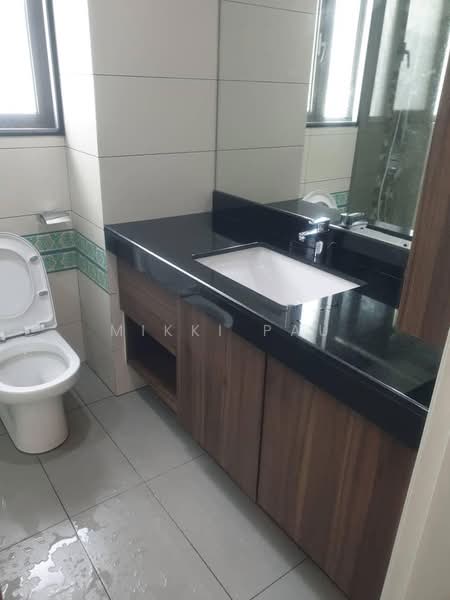 Condominium for Rent at KM1 East - Mikki Pau - Bathroom - PropertyGuru.com.my