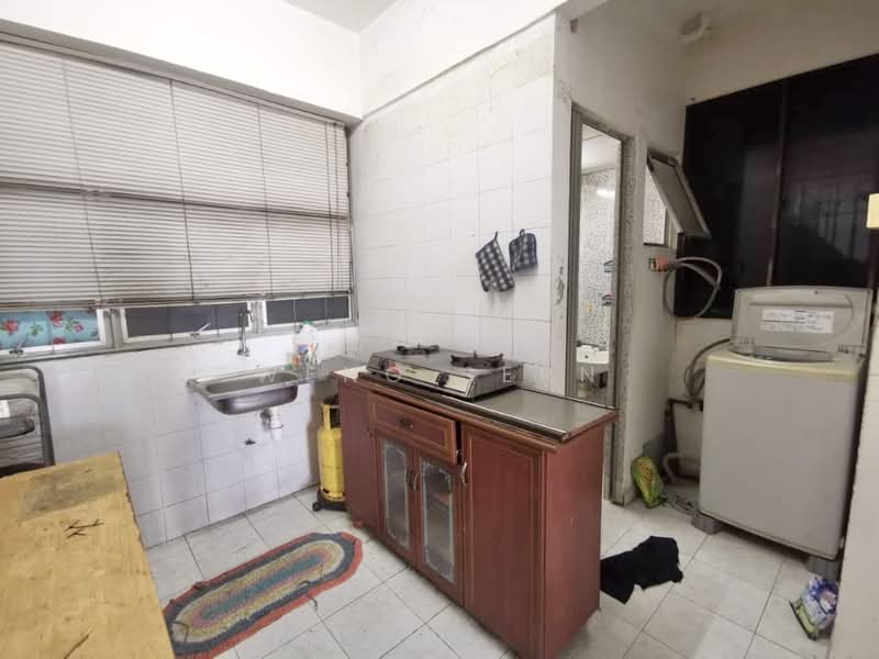 BJ Court Apartment untuk Untuk Disewa - RM 1,200 /bulan, Apr 2026 - Kitchen - PropertyGuru.com.my