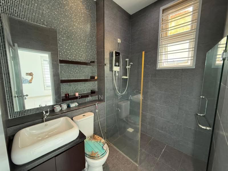2-storey Terraced House for Rent in Setia Tropika (Johor Bahru) - Pan Pan - Bathroom - PropertyGuru.com.my