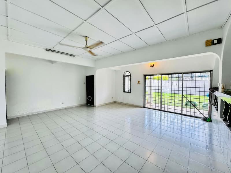 Bungalow for Sale in Kelana Jaya (Petaling Jaya) - Thoriq Suparman - Living Room - PropertyGuru.com.my