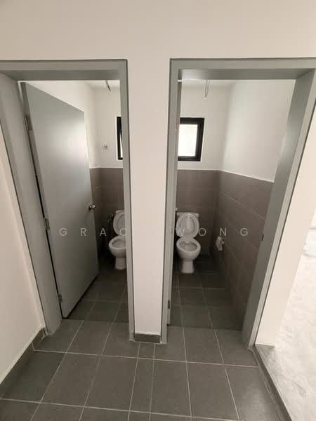 Kedai / Pejabat untuk Disewa di Semenyih (Selangor) - Grace Wong - Bathroom - PropertyGuru.com.my