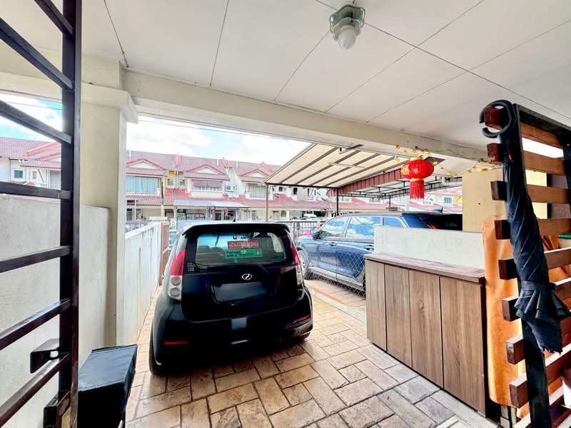 Taman Balakong Jaya untuk Untuk Dijual - RM 318,000, Apr 2026 - Car Park - PropertyGuru.com.my