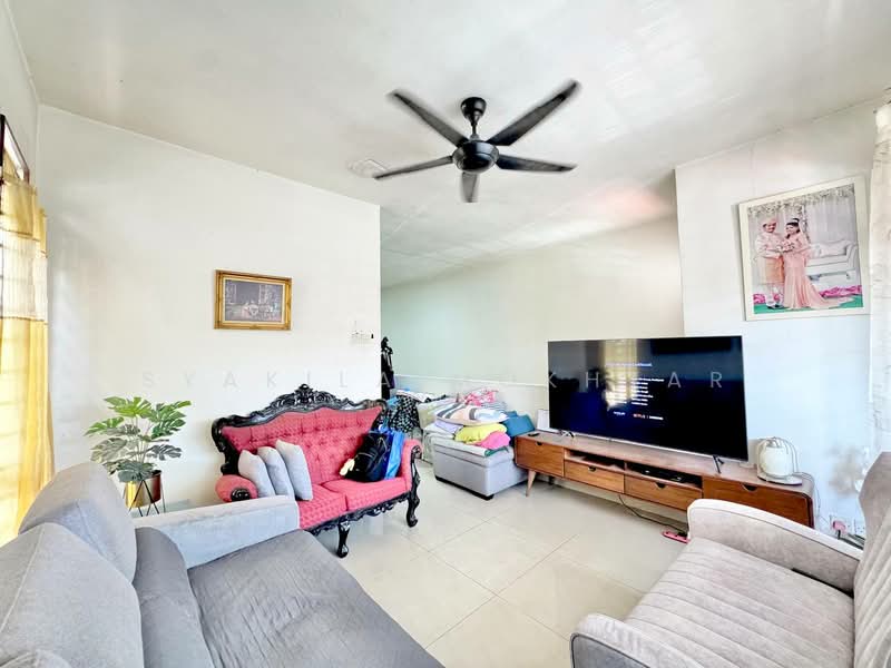 Taman Balakong Jaya untuk Untuk Dijual - RM 318,000, Apr 2026 - Living Room - PropertyGuru.com.my