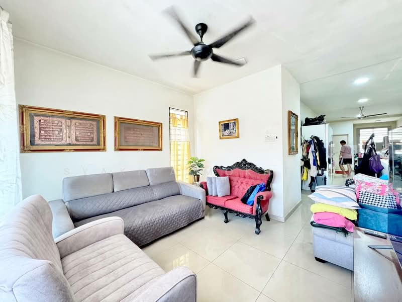 Taman Balakong Jaya untuk Untuk Dijual - RM 318,000, Apr 2026 - Living Room - PropertyGuru.com.my