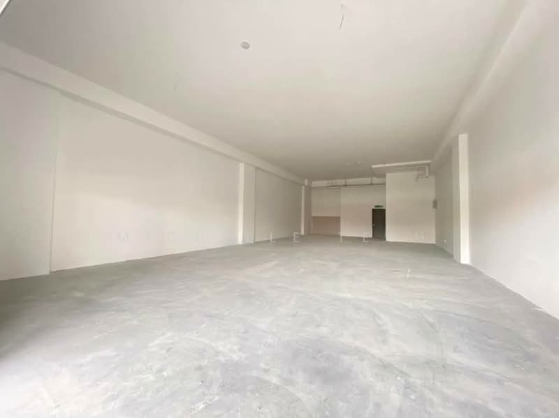 Shoplots in Hot Areas @ Balakong, Cheras, Selangor 热门店铺出租 - 3
