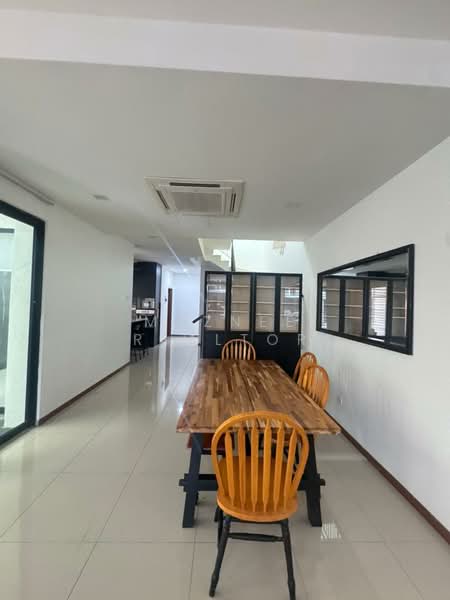 2-storey Terraced House for Rent in Saujana KLIA (Dengkil) - Maznee Realtor - Dining Room - PropertyGuru.com.my
