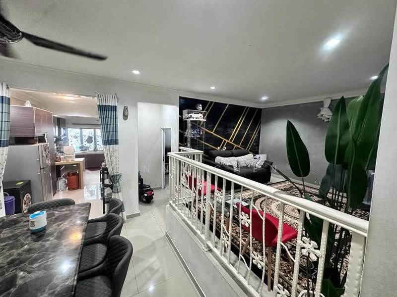 1.5-storey Terraced House for Sale in Cheras (Kuala Lumpur) - Kenny Chen - Living Room - PropertyGuru.com.my