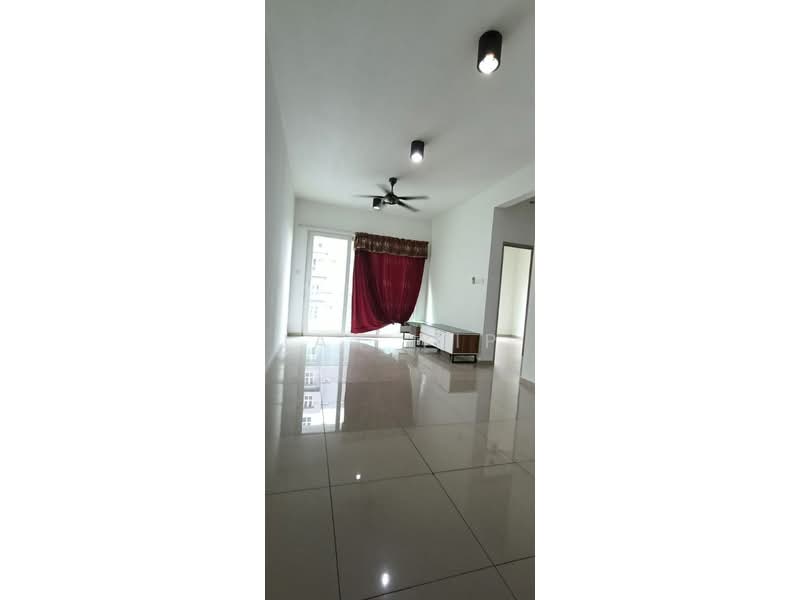 Seasons Amara Larkin untuk Untuk Disewa - RM 1,700 /bulan, Apr 2026 - Living Room - PropertyGuru.com.my