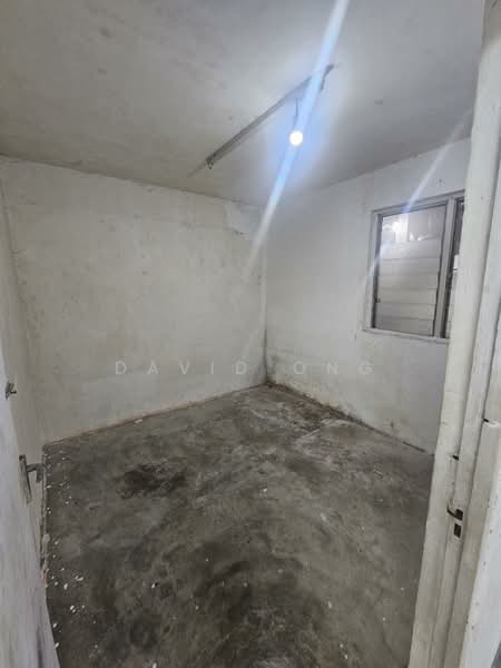 Flat for Sale at Flat Taman Ungku Tun Aminah - David Ong - Interior - PropertyGuru.com.my