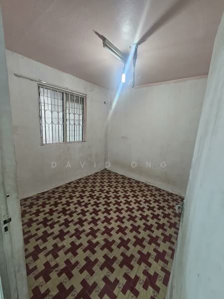 Flat for Sale at Flat Taman Ungku Tun Aminah - David Ong - Interior - PropertyGuru.com.my