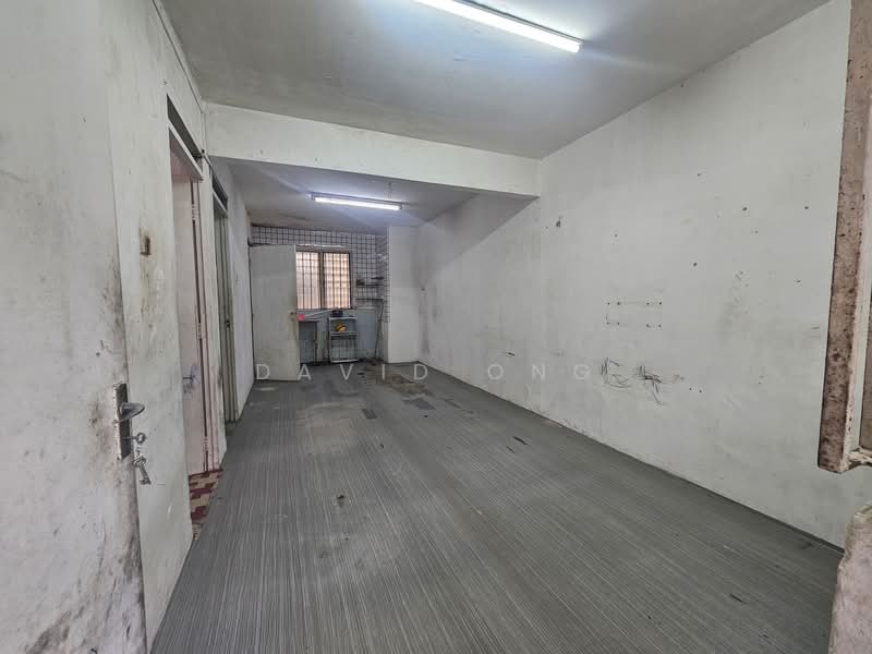 Flat for Sale at Flat Taman Ungku Tun Aminah - David Ong - Interior - PropertyGuru.com.my