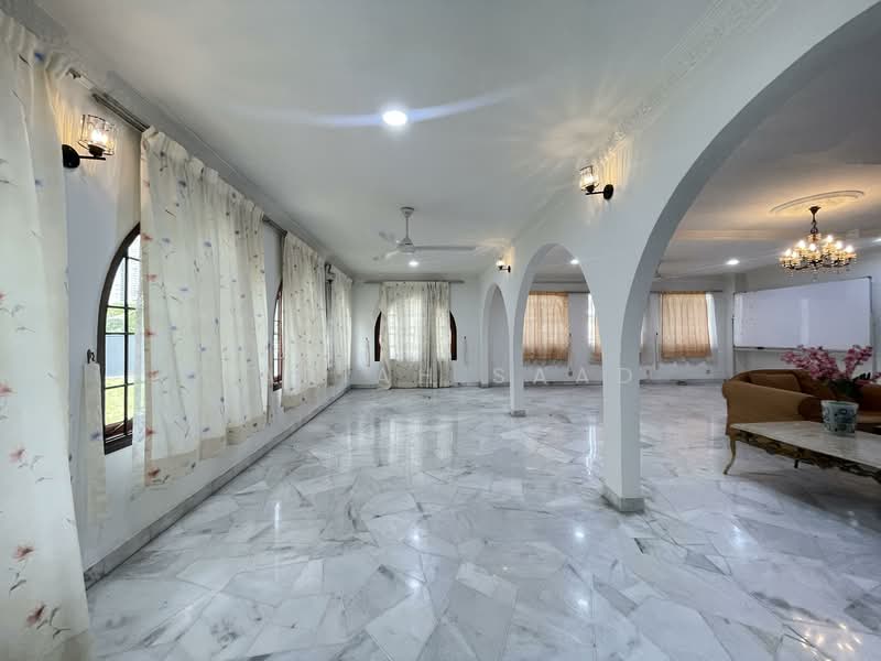 For Rent - Jalan maktab 5