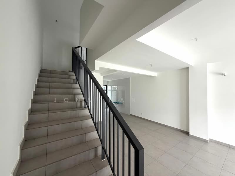 2-storey Terraced House for Sale in Taman Mount Austin (Tebrau) - Jonathan Lee - Interior - PropertyGuru.com.my