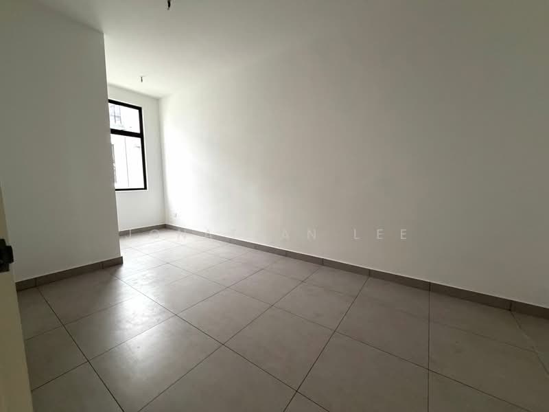 2-storey Terraced House for Sale in Taman Mount Austin (Tebrau) - Jonathan Lee - Interior - PropertyGuru.com.my