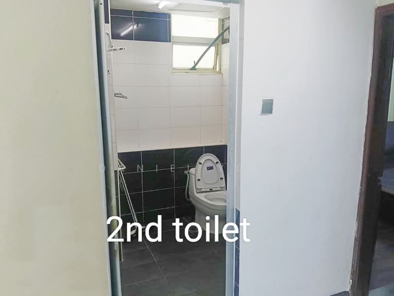 Kondominium untuk Dijual di The Wadihana - Daniel Yong - Bathroom - PropertyGuru.com.my