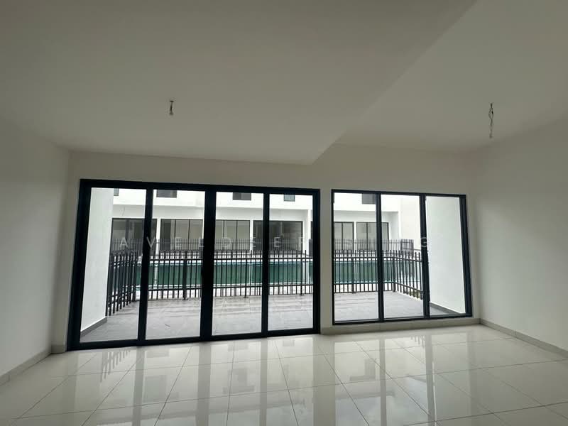 Terraced House for Rent in Damansara Perdana (Selangor) - Kaveldeep Singh - Balcony - PropertyGuru.com.my