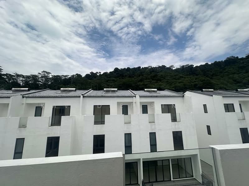 Terraced House for Rent in Damansara Perdana (Selangor) - Kaveldeep Singh - Exterior - PropertyGuru.com.my