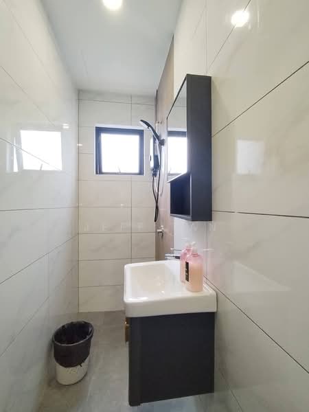 Condominium for Rent at Piccadilly - Jeff Tan - Bathroom - PropertyGuru.com.my