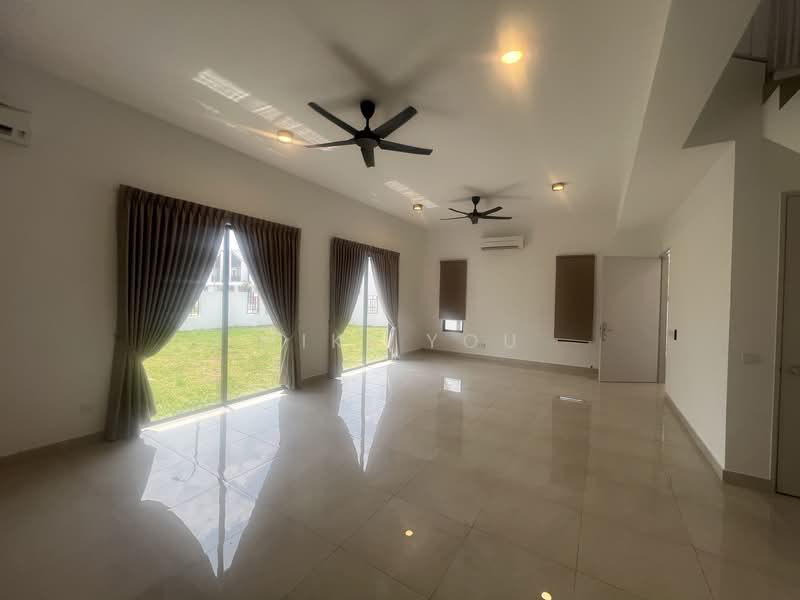 Rumah Teres 2 Tingkat untuk Disewa di Telok Panglima Garang (Selangor) - Miki You - Living Room - PropertyGuru.com.my