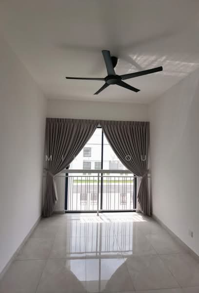 Rumah Teres 2 Tingkat untuk Disewa di Telok Panglima Garang (Selangor) - Miki You - Balcony - PropertyGuru.com.my