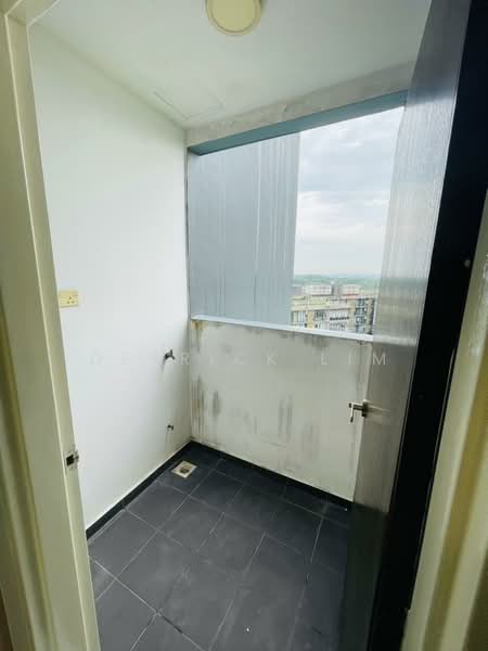 Service Residence for Sale at Sky Oasis Residence (Pangsapuri Oasis 1) - Derrick Lim - PropertyGuru.com.my