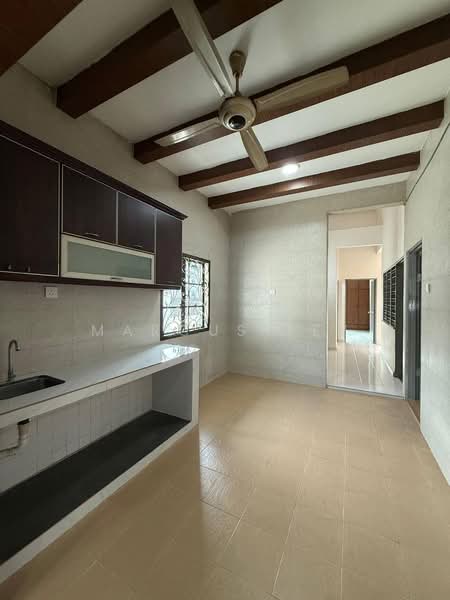 1-storey Terraced House for Sale in Taman Air Biru (Pasir Gudang) - Marcus Tey - Kitchen - PropertyGuru.com.my