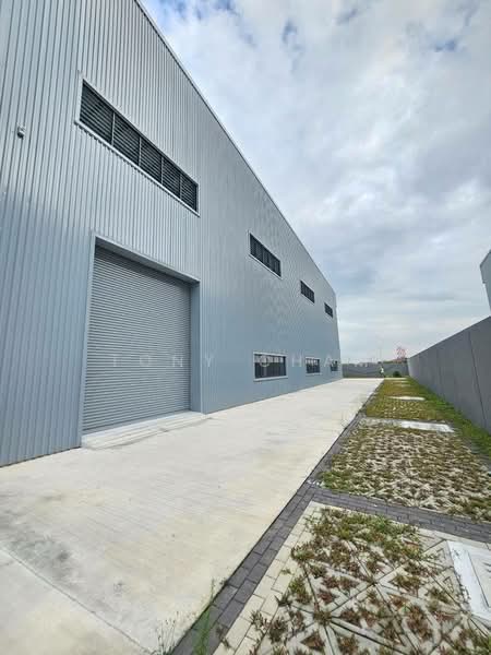 Kilang untuk Disewa di Sungai Buloh (Selangor) - Tony Cham - Exterior - PropertyGuru.com.my