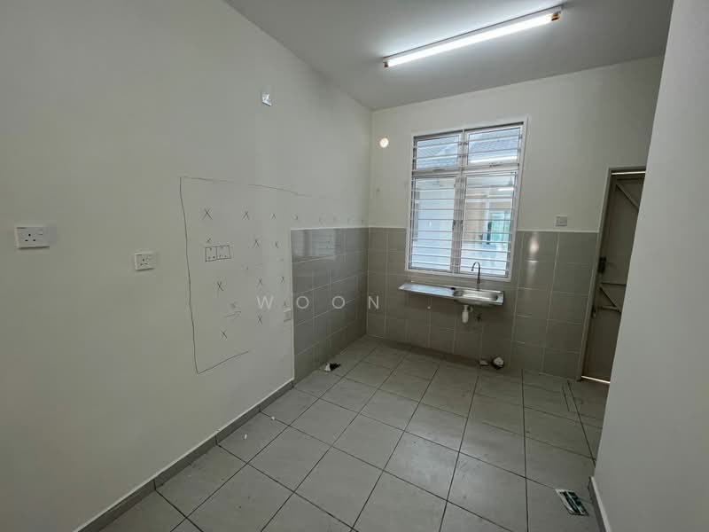 1-storey Terraced House for Rent in Ayer Molek (Melaka) - Woon . - Kitchen - PropertyGuru.com.my