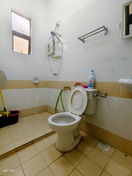 2-storey Terraced House for Sale in Ampang Saujana (Ampang) - Jun Kien Chu - Bathroom - PropertyGuru.com.my