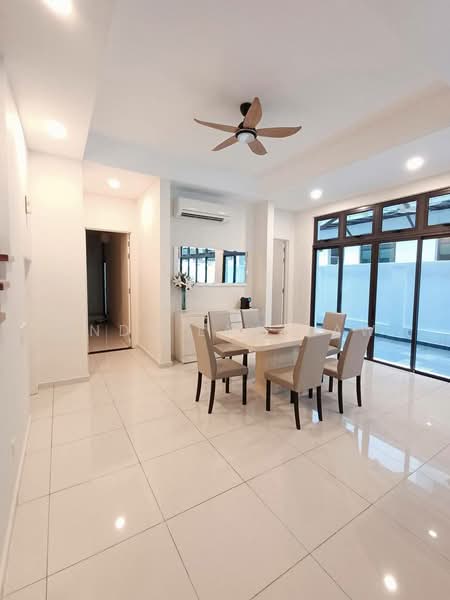 Cluster House for Sale in Iskandar Puteri (Nusajaya) (Johor) - Endy Law Law - Dining Room - PropertyGuru.com.my