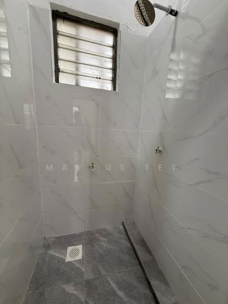 Taman Pulai Utama untuk Untuk Dijual - RM 199,000, Apr 2026 - Bathroom - PropertyGuru.com.my