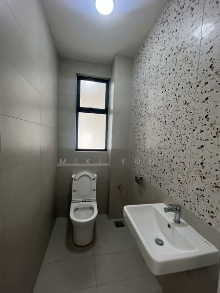 2-storey Terraced House for Rent in Telok Panglima Garang (Selangor) - Miki You - Bathroom - PropertyGuru.com.my