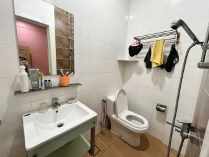 Semi-Detached House for Rent in Taman Ciptaco (Bukit Baru) - Woon . - Bathroom - PropertyGuru.com.my