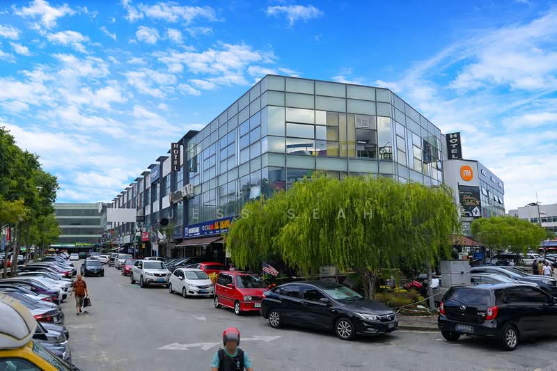 Shop for Sale in Lake Fields (Sungai Besi) - Jess Seah - Exterior - PropertyGuru.com.my