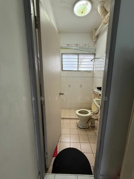 Condominium for Sale at Selesa Puteri Condominium - Daniel Yong - Bathroom - PropertyGuru.com.my