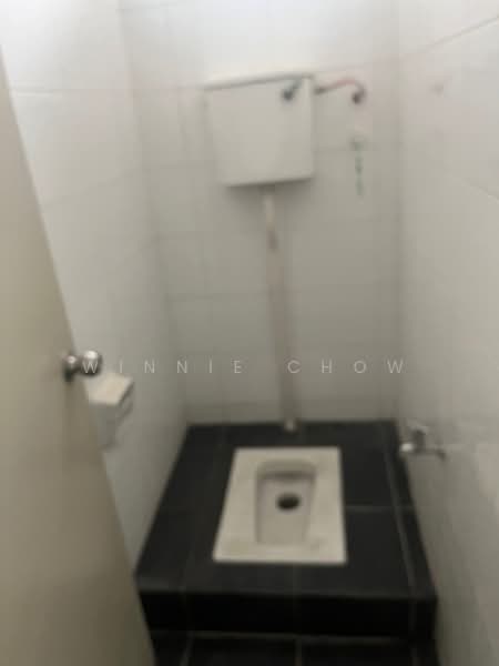 Shop for Rent in Shah Alam (Selangor) - Winnie Chow - Bathroom - PropertyGuru.com.my