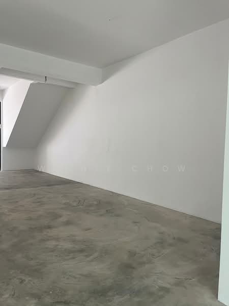 Shop for Rent in Shah Alam (Selangor) - Winnie Chow - Interior - PropertyGuru.com.my