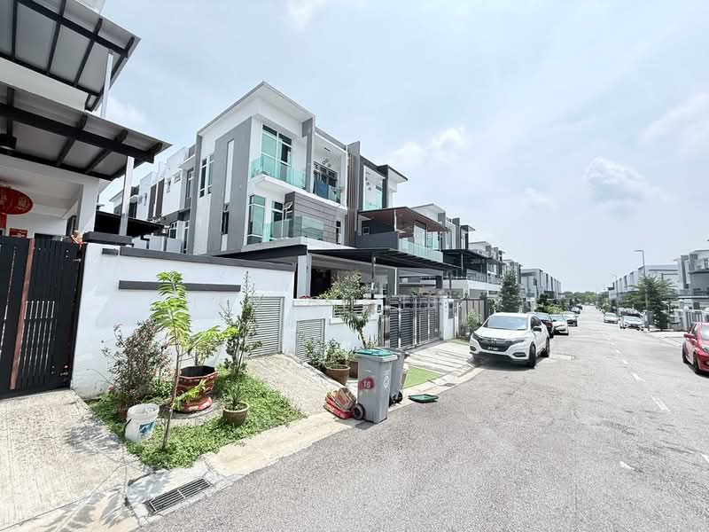 Winter Sonata @ Nusa Sentral untuk Untuk Dijual - RM 1,330,000, Apr 2026 - Exterior - PropertyGuru.com.my