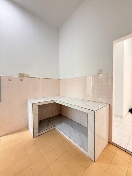 Condominium for Sale at Summer Park Townhouse @ Seri Alam - Marcus Tey - Kitchen - PropertyGuru.com.my