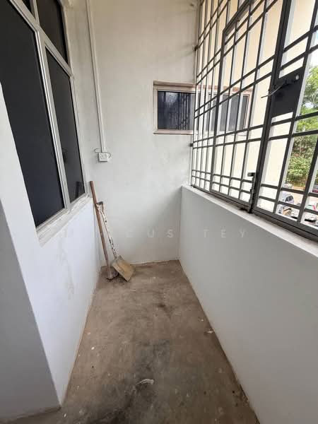 Condominium for Sale at Summer Park Townhouse @ Seri Alam - Marcus Tey - Balcony - PropertyGuru.com.my