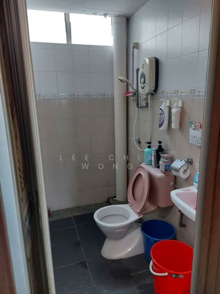 Lake View Suites untuk Untuk Dijual - RM 380,000, Apr 2026 - Bathroom - PropertyGuru.com.my