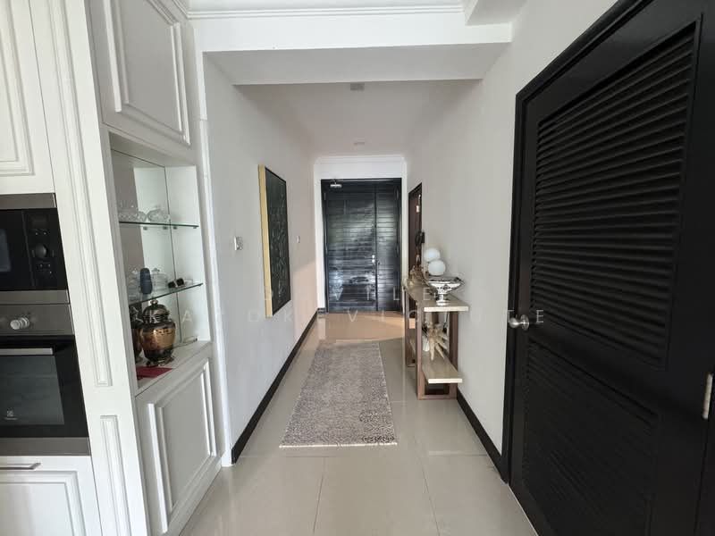 Condominium for Sale at Armanee Terrace II - Dovile Kazokeviciute - Corridor - PropertyGuru.com.my
