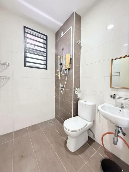 Cluster House for Sale in Iskandar Puteri (Nusajaya) (Johor) - Jong Chen - Bathroom - PropertyGuru.com.my